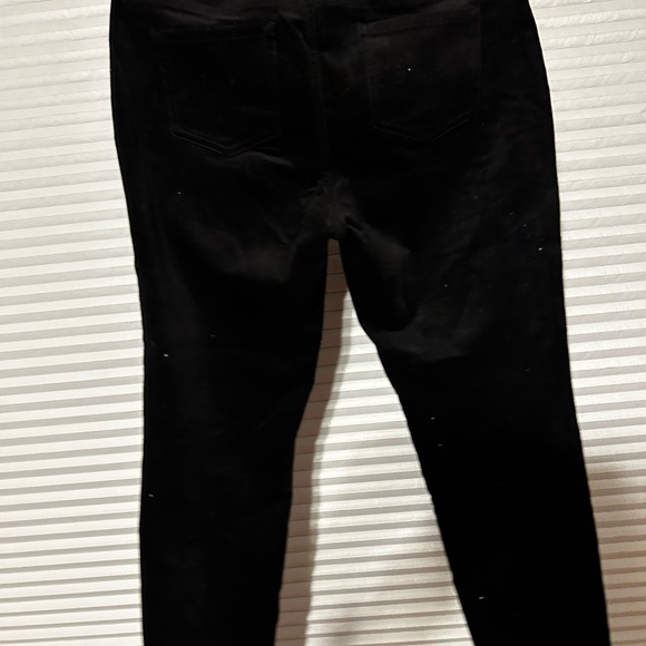 Like new Black Ankle Velour Pants 8 - Picture 5 of 5